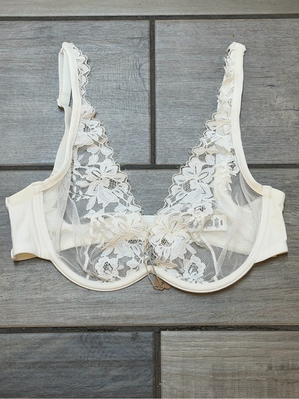 SKIMS Femme Lace Plunge Bra Marble 36DD Sheer Floral Underwire Lingerie